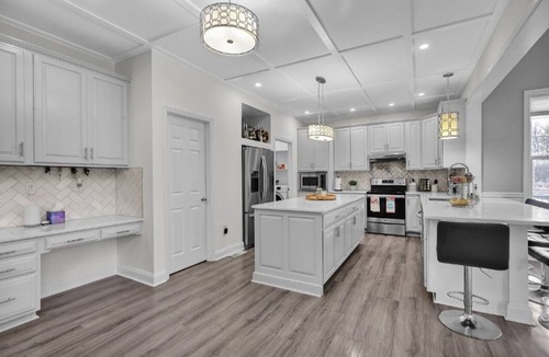 Mohnton House | Luxury Priv Resort Retreat, 5 Aces, Near Maple Grove Raceway & Lancaster