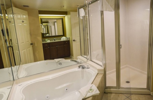 Florida Central Atlantic Coast Resort | LUXURY RESORT STUDIO AT BEST LOCATION IN ORLANDO