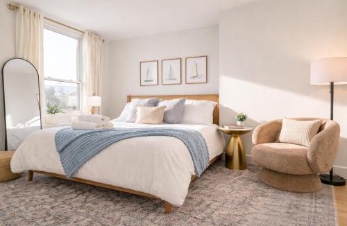 Eastport House | Luxury Rooftop Pool & Dock Steps to Downtown