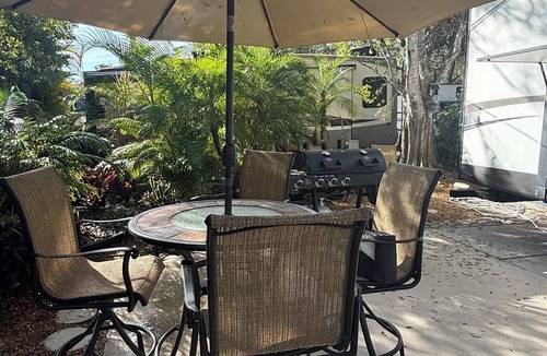 River Ranch Resort | Luxury rv lot 191 at River ranch rv resort golf cart included NO RV INCLUDED