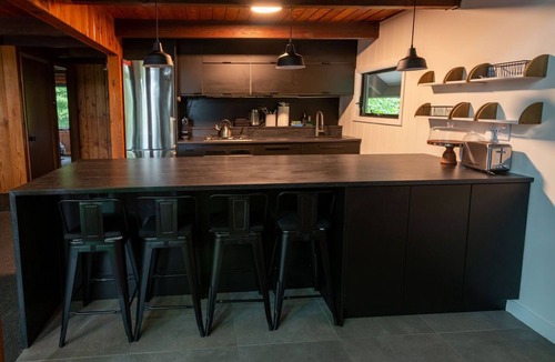 Mcafee Ski Chalet | Luxury Ski In-Out ● Mountain Creek ● Hot Tub ● Golf