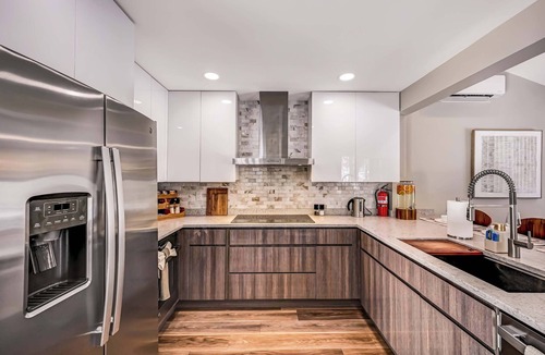 East Stroudsburg House | Luxury SPA Retreat with Private Heated Pool, Hot Tub, Sauna & Cold Plunge