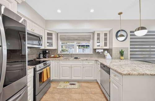 Tampa House | Luxury tampa home.Heated Pool&Game Room