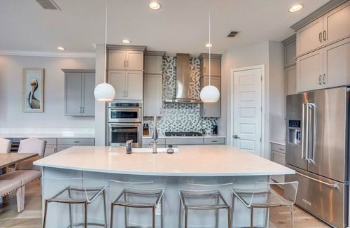 Redington Beach House | Luxury Townhome - Across from Beach - Limited time Deals