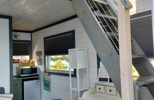 Roseland Cabin | Luxury Treehouse on the San Sebastian River, Florida