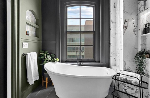 Old Goucher Hotel | Luxury Two Queen Suite - Haven at The Marle Boutique Hotel Near JHU & DT