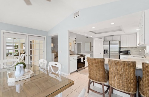 Caloosahatchee House | Luxury Waterfront Retreat: Heated Pool, Hot Tub, Direct Gulf Access & Game Room!