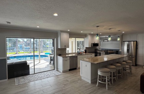St. Petersburg House | Luxury Waterfront Home with private pool, hot tub, & dock