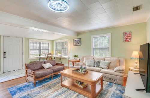 Dixieland House | Lynns Historic Dixieland Cottage Near Downtown