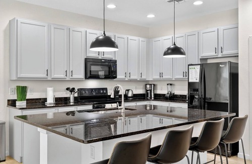 Kissimmee Villa | Magical Getaway Near Disney at Bella Vida Resort! Private Pool and Jacuzzi!