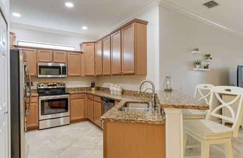 Bradenton House | Magnolia Villa - resort villa with amenities, on the golf course