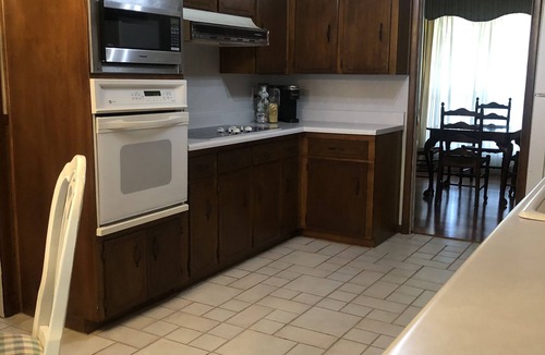 Florida Panhandle House | Mama's House has a Garage & Sparkling Clean. 4 bedrooms 3 baths. sleeps 8