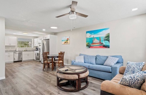 Englewood House | Manasota Beach 9.5-Acre Retreat Sleeps 16