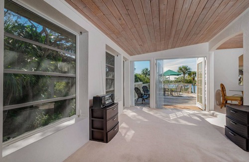 Englewood House | Manasota Beach, Englewood. Bay Front Home. Beach at Approx. 600ft