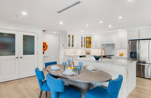 Bonita Springs House | Manatee Bay - Waterfront Pool Home & Walk to Bonita Beach