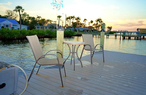 Bradenton House | Manatee River Bungalows Waterfront home