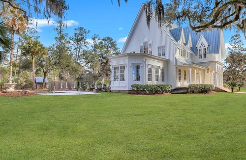 Bluffton House | Mansion at Rose Hill