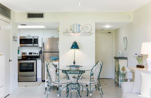 Marco Island Condo | Marco Island beachfront walk-out unit!