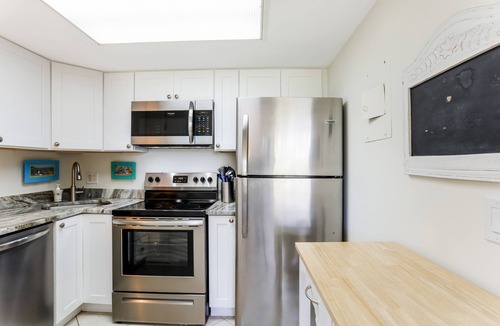Marco Island Condo | Marco Island beachfront walk-out unit!