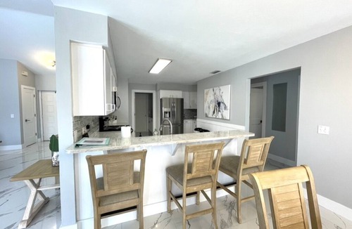 Marco Island House | Marco Island Paradise getaway Waterfront Home with pool on canal up to 10 guests