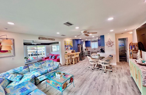 Saint James City House | Margaritaville! 3bd2ba house in Saint James City 2 mins to open water w13k lift.