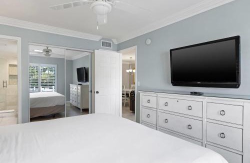 Captiva House | Marina Villa 603 - Captiva Two Bedroom Deluxe Harbourfront Residence