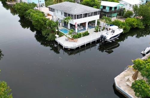 Ramrod Key House | Mermaid House: Heated Pool, Dual Dockage & Outdoor Bar on the Canal