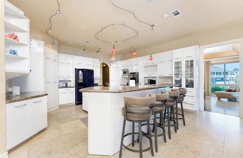 Englewood House | Mermaid on the Rocks