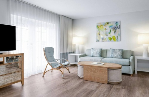 South Beach Resort | Miami Beach King Studio – Steps to Sand & Nightlife
