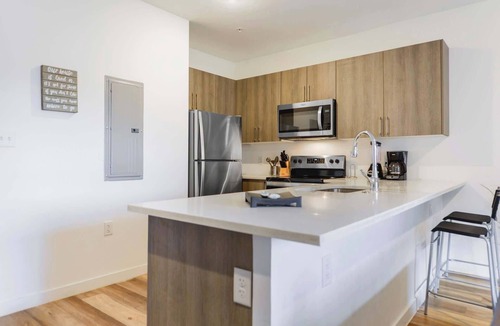 Golden Glades House | Miami Oasis: Townhouse | Free Parking