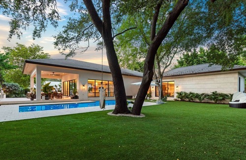 Northeast Miami Villa | Miamia Big Villa Family Holiday
