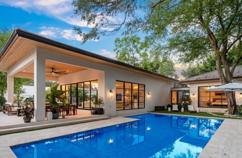 Northeast Miami Villa | Miamia Big Villa Family Holiday