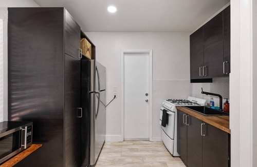 Northeast Miami Apartment | MIMO5-1 | cozy corner of Miami's Modern District