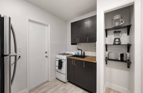 Northeast Miami Apartment | MIMO5-1 | cozy corner of Miami's Modern District