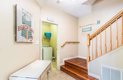 Sunset Island House | Mini Weeks Stays Available Sunset Island 3 Corner Store Lane