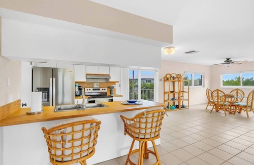 Rock Harbor House | Minty Manatee - Water Front