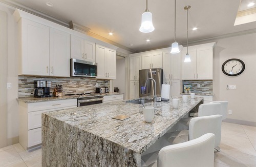 Caloosahatchee House | Minutes to the River!, Dock and Pool - Villa Gold Coast - Roelens Vacations
