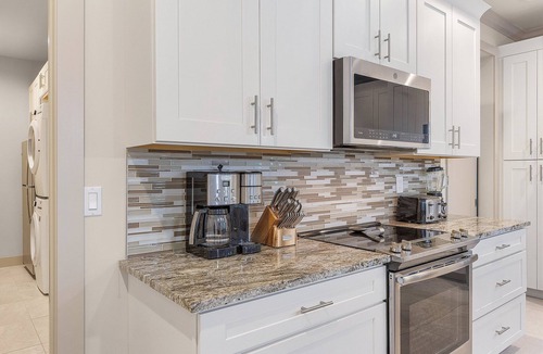 Caloosahatchee House | Minutes to the River!, Dock and Pool - Villa Gold Coast - Roelens Vacations