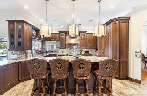 Yacht Club House | Miramar Mansion - Spacious 5BD,5BA w Pool & Canal