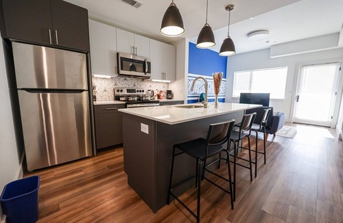 Brewerytown Apartment | Modern*1*Bdrm Apt WiFi+Gym+Washer