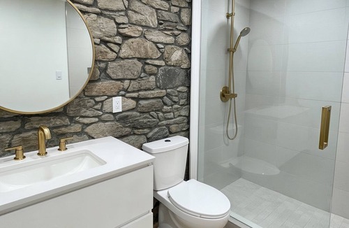 Bryn Mawr Apartment | Modern 1BR/Free Parking/Comfortable Stay