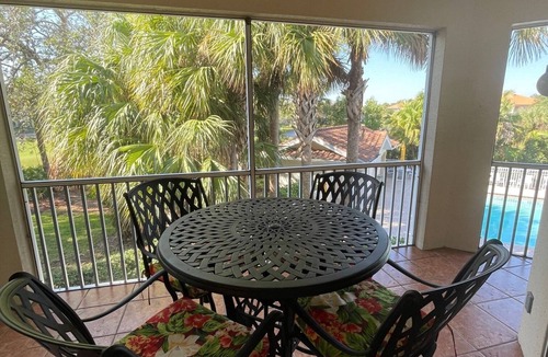 Bonita Springs House | Modern 2-Bed Pool-View Condo in Gated Spanish Wells — 3.5 Miles to Bonita Beach!