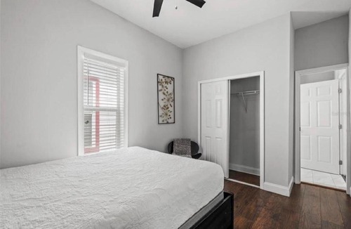 North Hyde Park House | Modern 2 Bedrm House w Free Parking Near Downtown