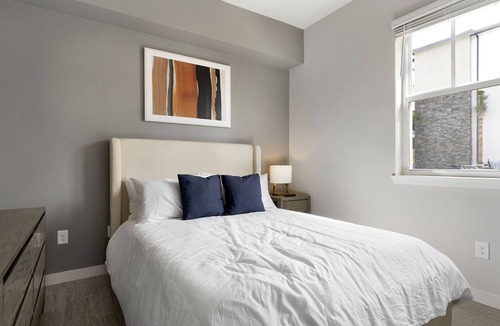 Biggar Apartment | Modern Apartment in Prime Location (ID8608X81)