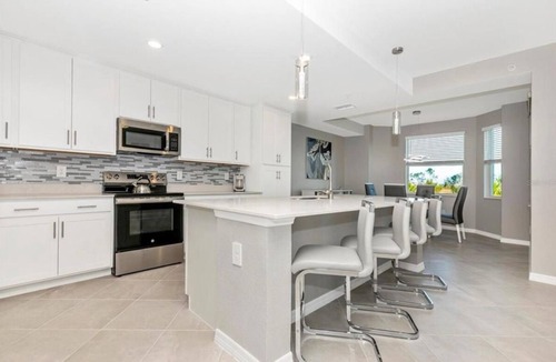 Venice Condo | Modern Brand New Luxury Condo in Wellen Park Golf & Country Club