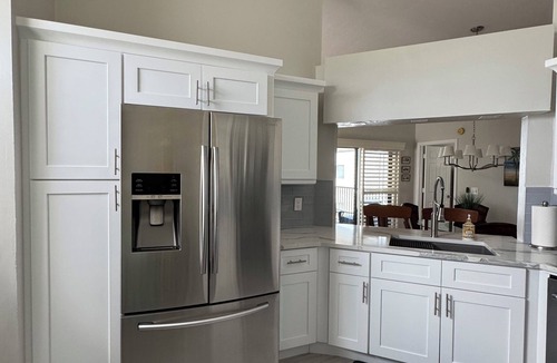 North Naples Condo | Modern Condo with easy beach access in the heart of Naples Park
