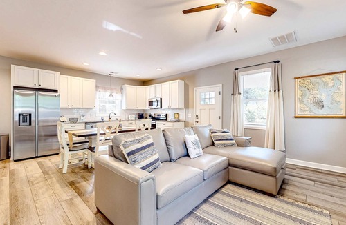 Johns Island House | Modern cottage with all-new interior, patio, AC, & W/D - near beaches & golf