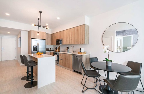 Northeast Miami Condo | Modern Decor W/Bay Views 1 Bdrm Condo