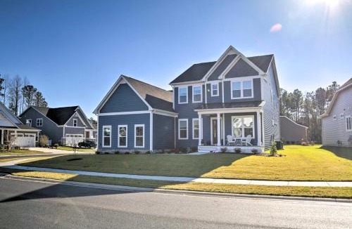 Lewes House | Modern Lewes Home w/Deck, Grill + Pond View!