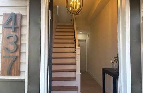 Communipaw Apartment | Modern luxury 2-bedroom apartment in Jersey City